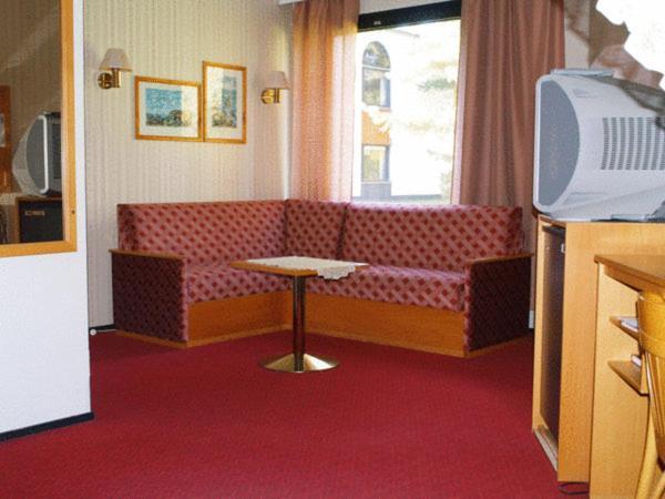 Hotel Joronjalki Joroinen Zewnętrze zdjęcie